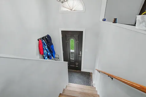55 Hillcrest Avenue Lewiston ME 04240