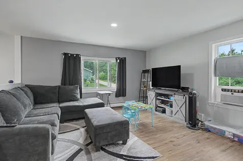 55 Hillcrest Avenue Lewiston ME 04240
