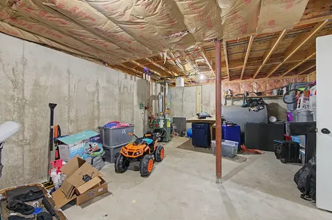 55 Hillcrest Avenue Lewiston ME 04240