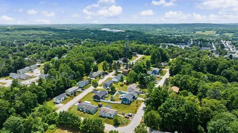 55 Hillcrest Avenue Lewiston ME 04240