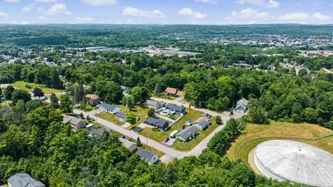 55 Hillcrest Avenue Lewiston ME 04240