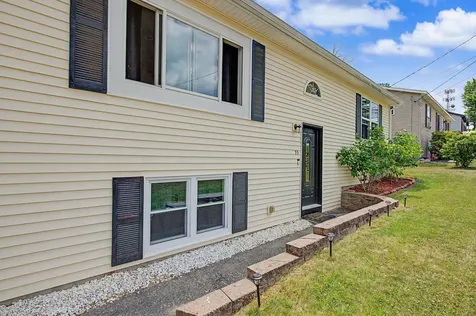 55 Hillcrest Avenue Lewiston ME 04240