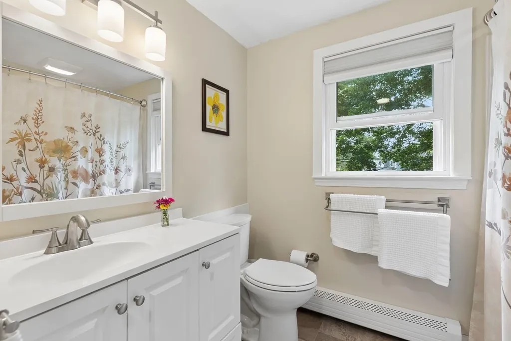 30 Melissa Drive Yarmouth ME 04096