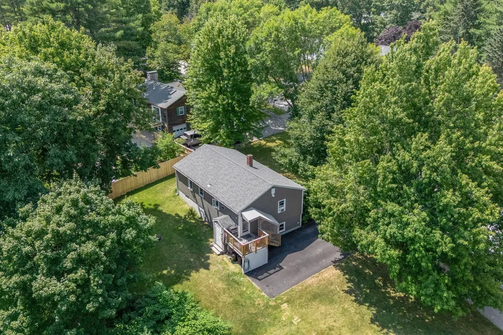 30 Melissa Drive Yarmouth ME 04096