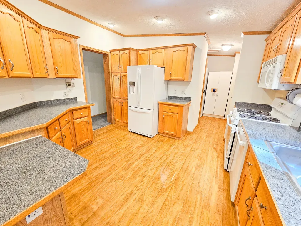 87 Cumner Road Vienna ME 04360