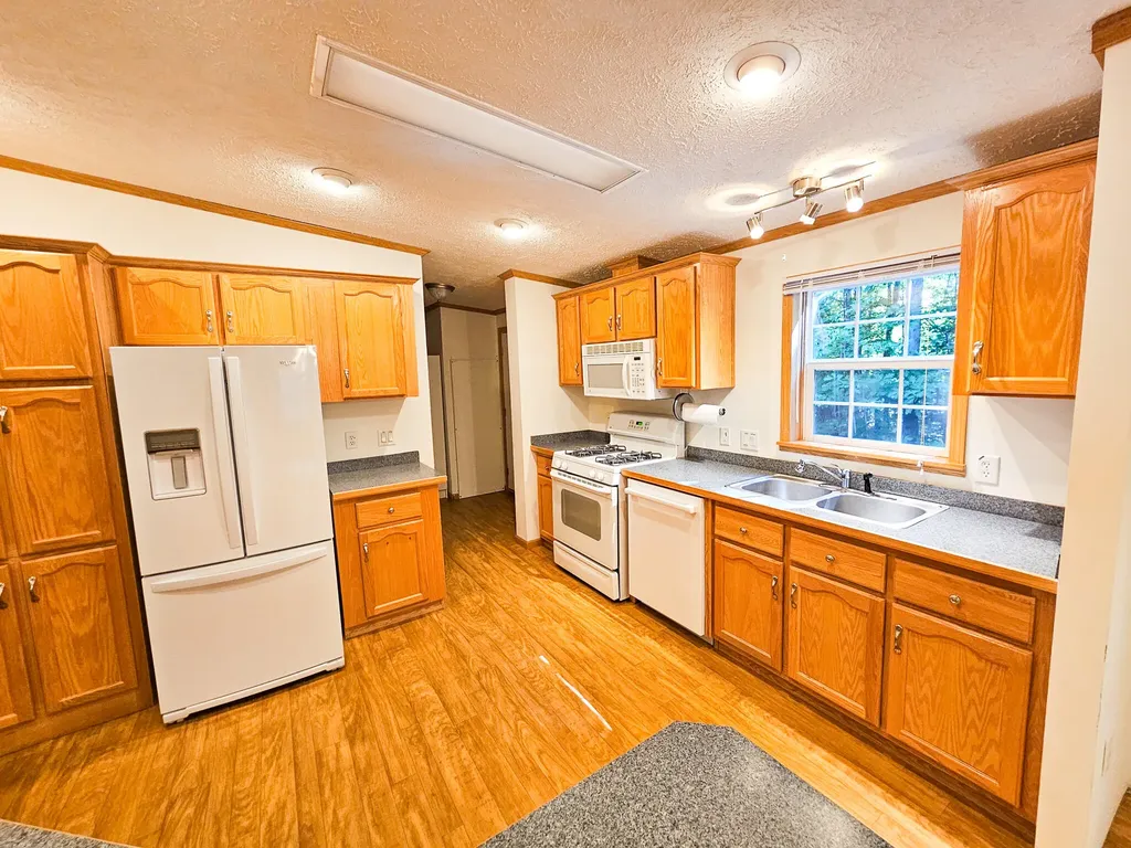 87 Cumner Road Vienna ME 04360