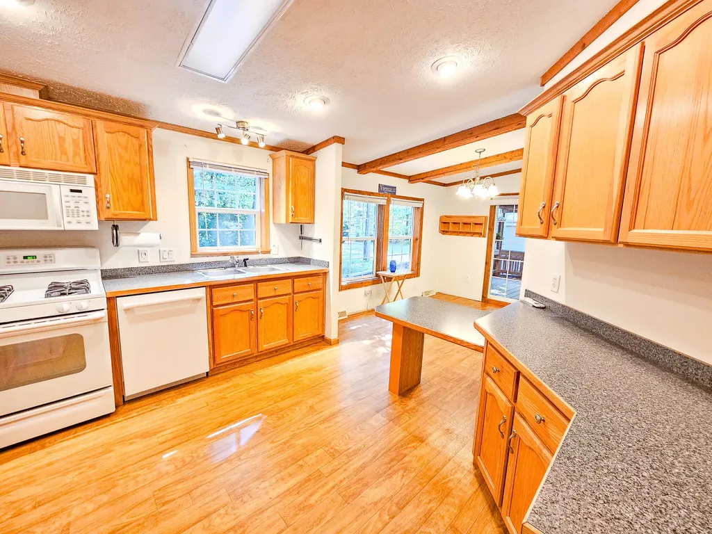 87 Cumner Road Vienna ME 04360