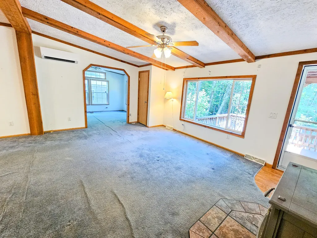 87 Cumner Road Vienna ME 04360
