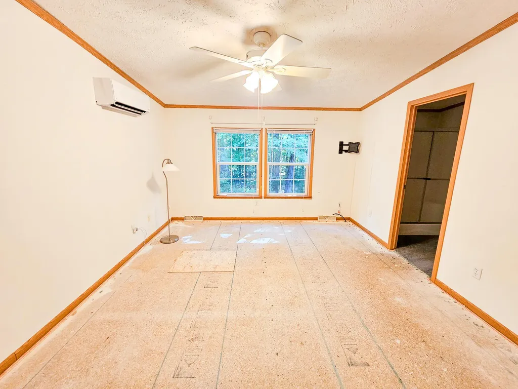 87 Cumner Road Vienna ME 04360
