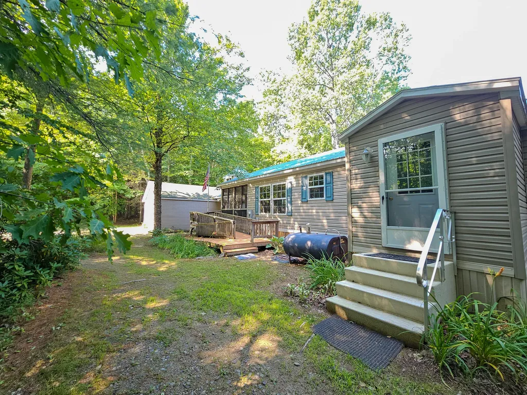 87 Cumner Road Vienna ME 04360
