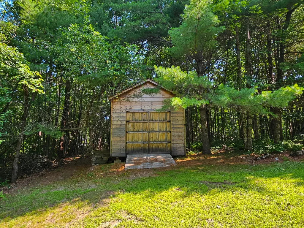 87 Cumner Road Vienna ME 04360