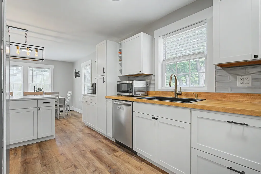 54 Grammar Street Sanford ME 04073
