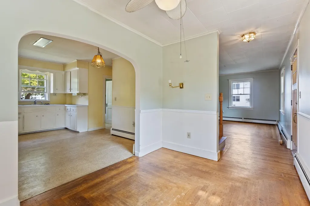 18 Westmore Avenue Biddeford ME 04005