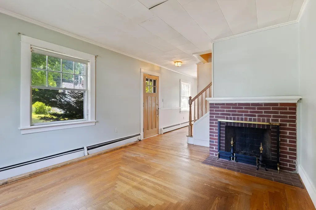 18 Westmore Avenue Biddeford ME 04005