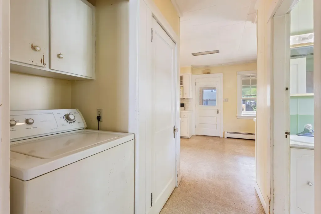 18 Westmore Avenue Biddeford ME 04005