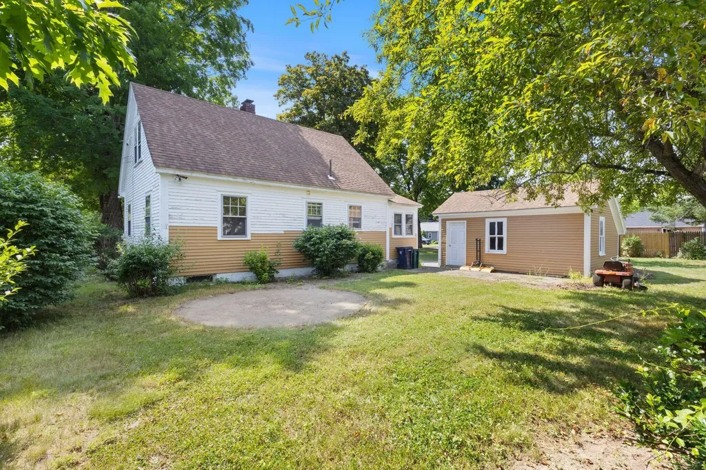 18 Westmore Avenue Biddeford ME 04005