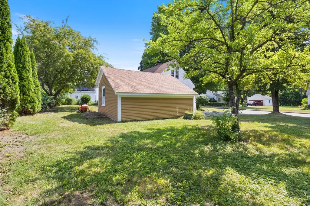 18 Westmore Avenue Biddeford ME 04005