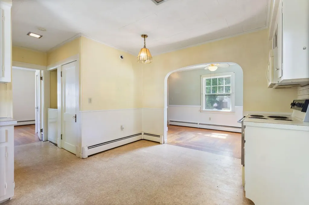 18 Westmore Avenue Biddeford ME 04005