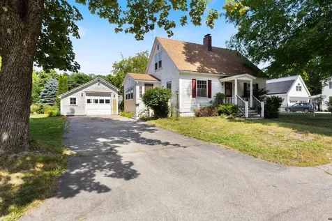 18 Westmore Avenue Biddeford ME 04005