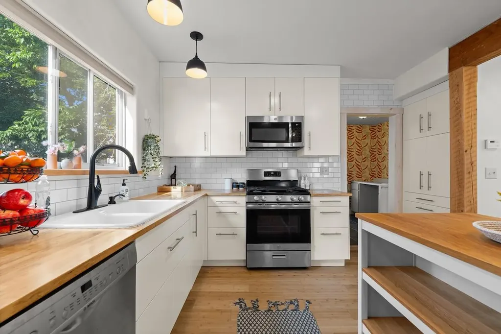 59 Irving Street Portland ME 04103