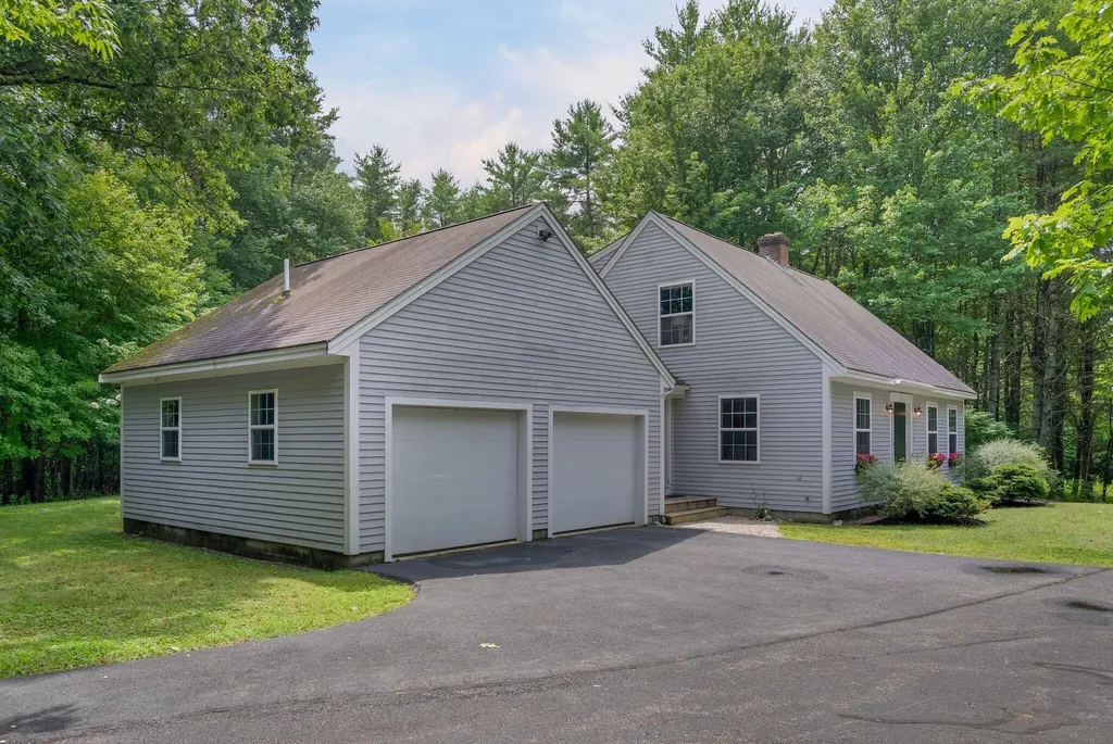 14 Titcomb Field Road North Yarmouth ME 04097