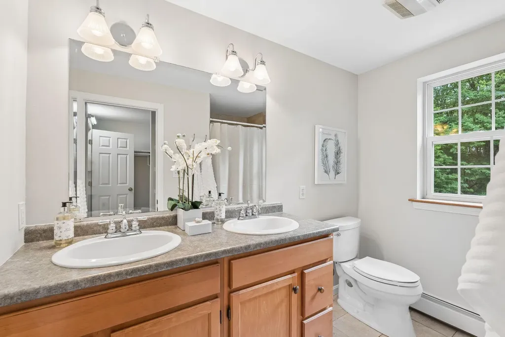 14 Titcomb Field Road North Yarmouth ME 04097