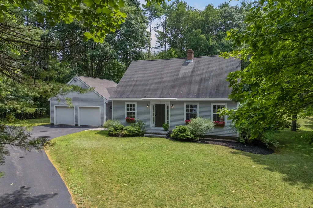 14 Titcomb Field Road North Yarmouth ME 04097