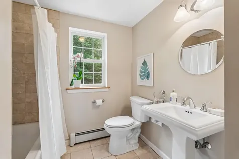 14 Titcomb Field Road North Yarmouth ME 04097