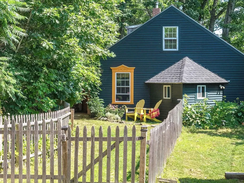 674 Appleton Road Union ME 04862