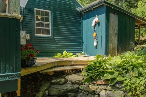 674 Appleton Road Union ME 04862