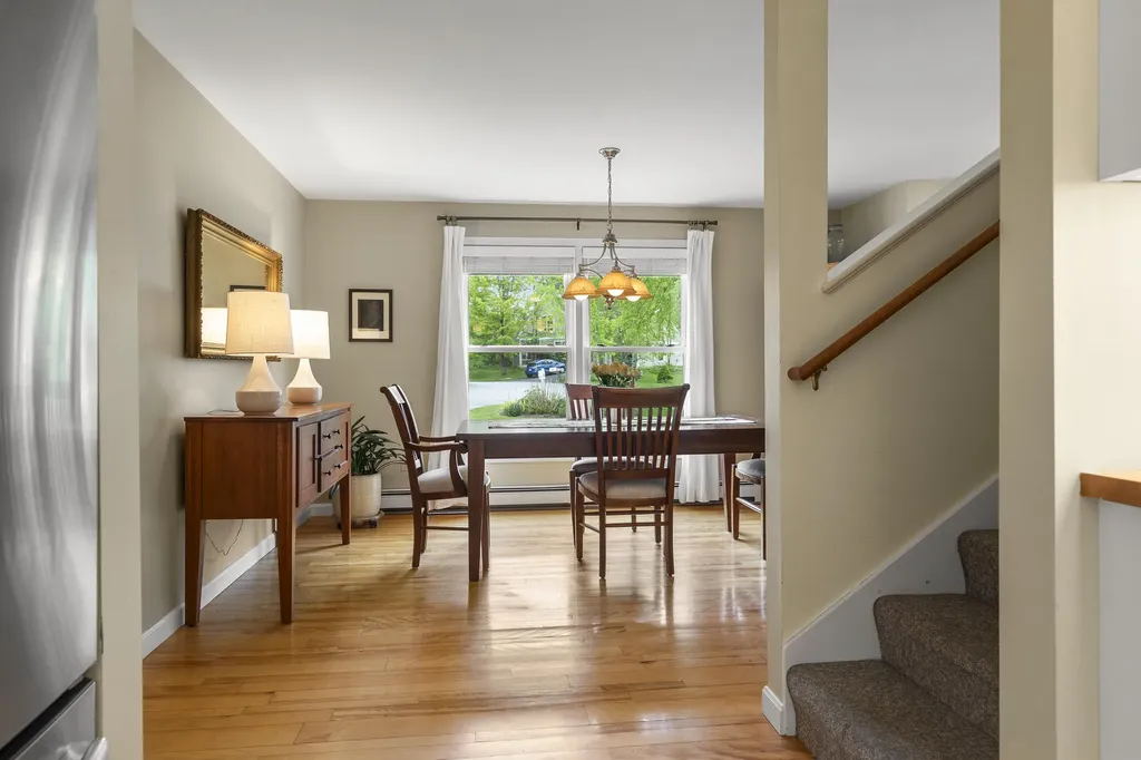 29 Plimoth Way Yarmouth ME 04096