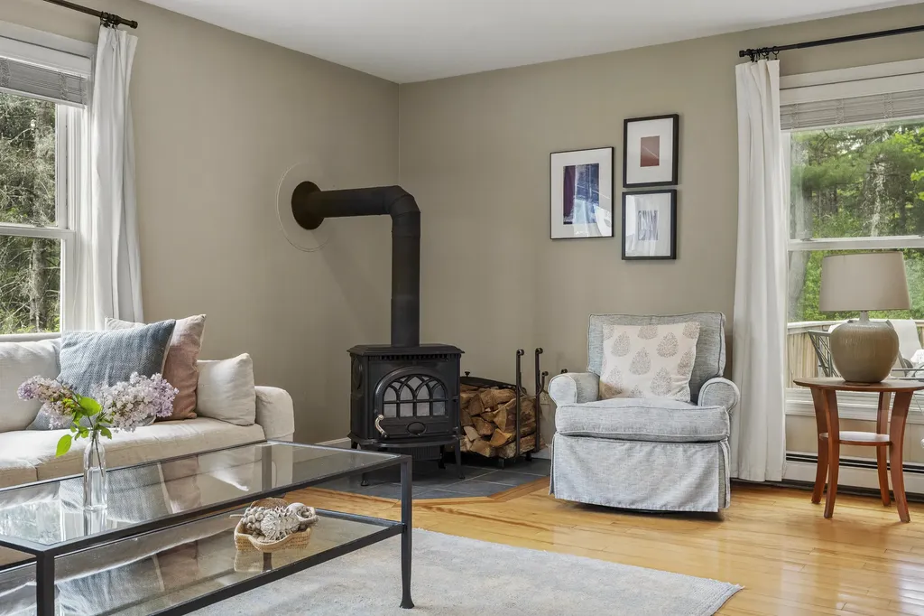 29 Plimoth Way Yarmouth ME 04096
