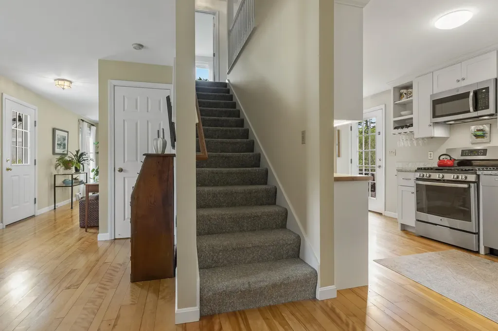 29 Plimoth Way Yarmouth ME 04096