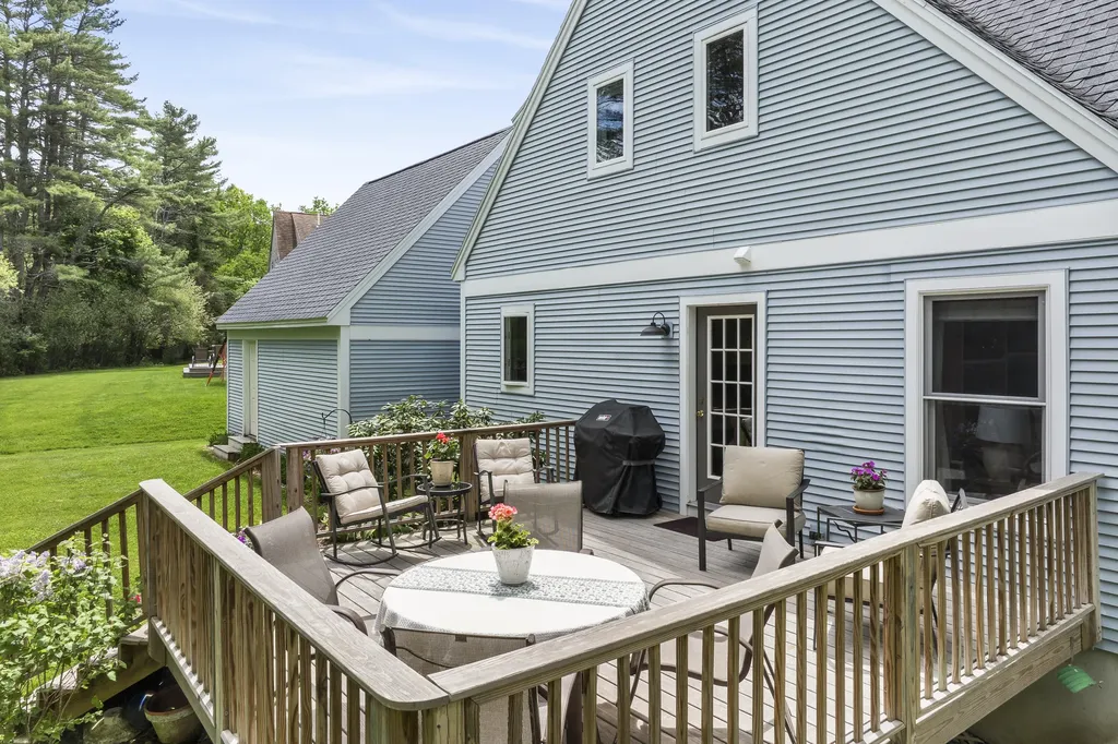 29 Plimoth Way Yarmouth ME 04096