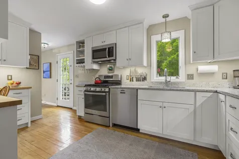 29 Plimoth Way Yarmouth ME 04096