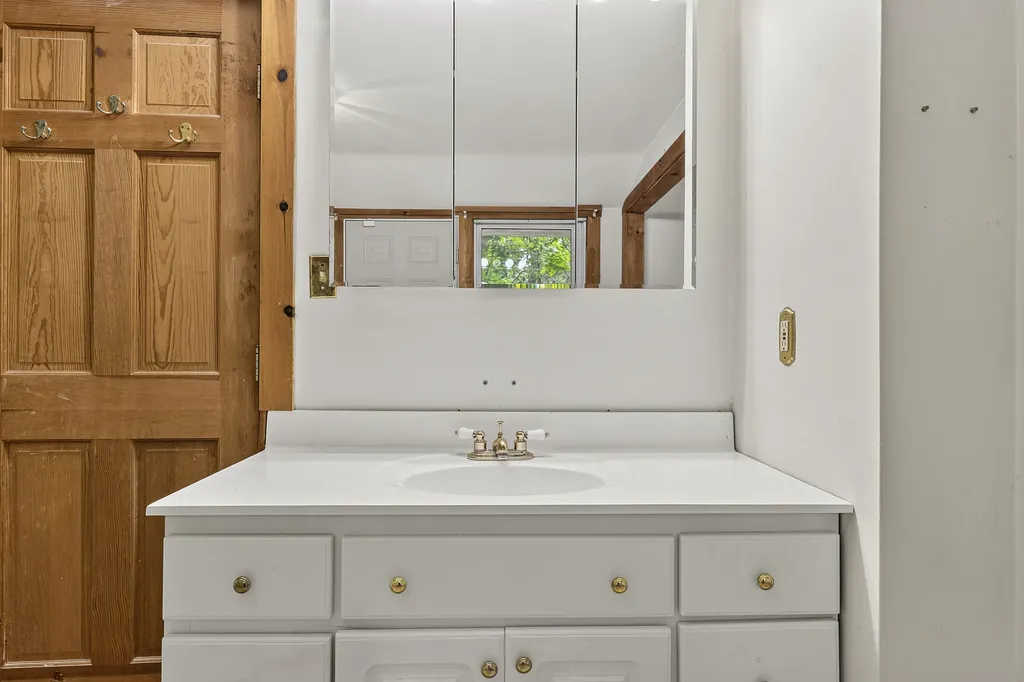 3 Leighton Road Augusta ME 04330
