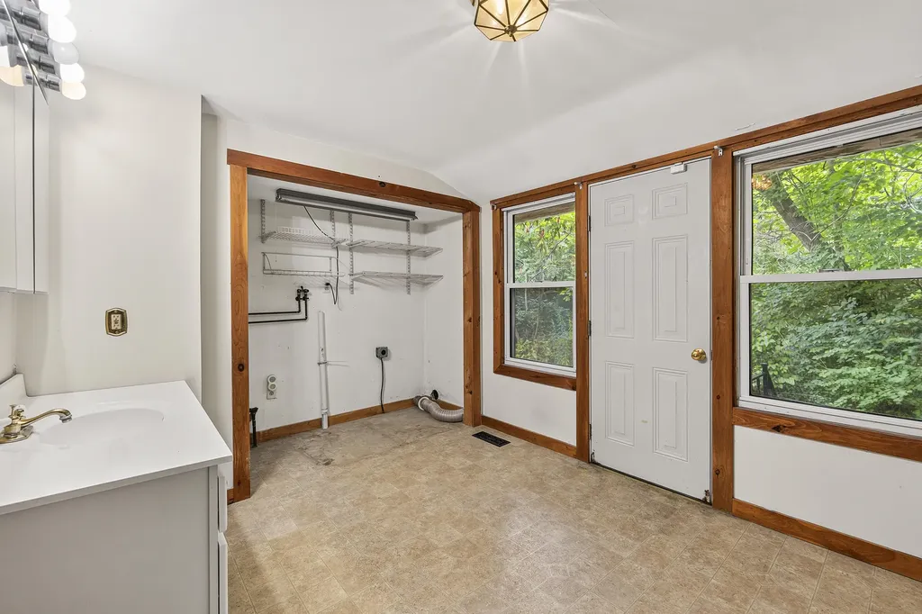 3 Leighton Road Augusta ME 04330