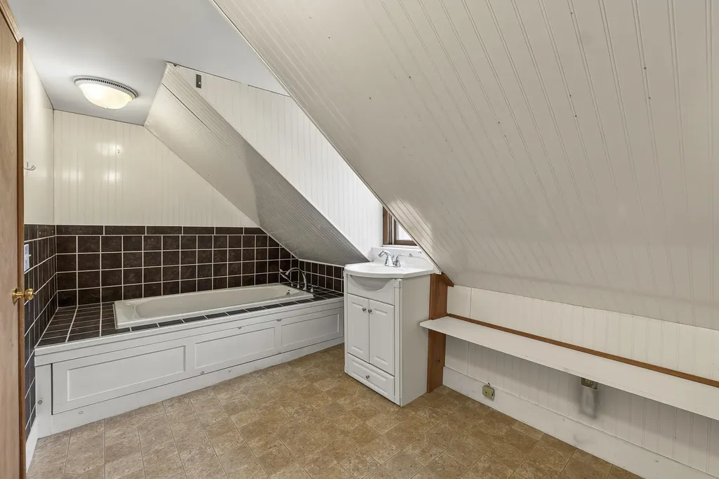 3 Leighton Road Augusta ME 04330