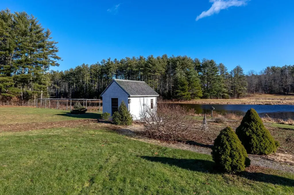 579 Egypt Road Alna ME 04535
