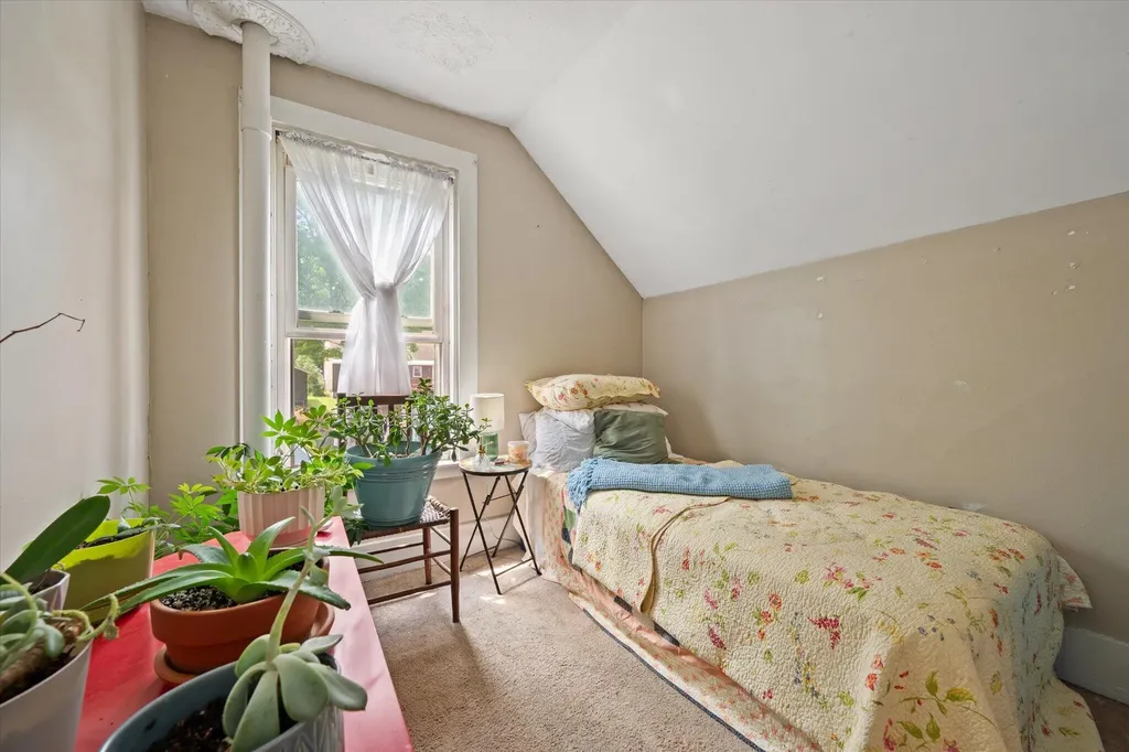 340 Grove Street Bangor ME 04401