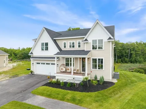 19 Paulsen Drive Scarborough ME 04074