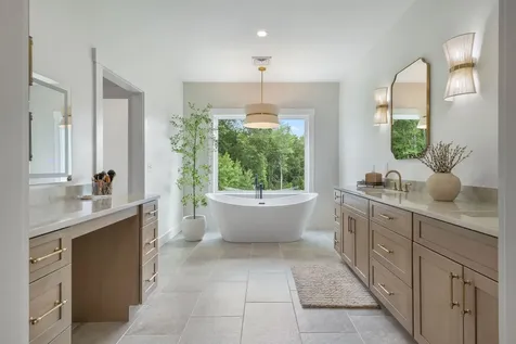 19 Paulsen Drive Scarborough ME 04074