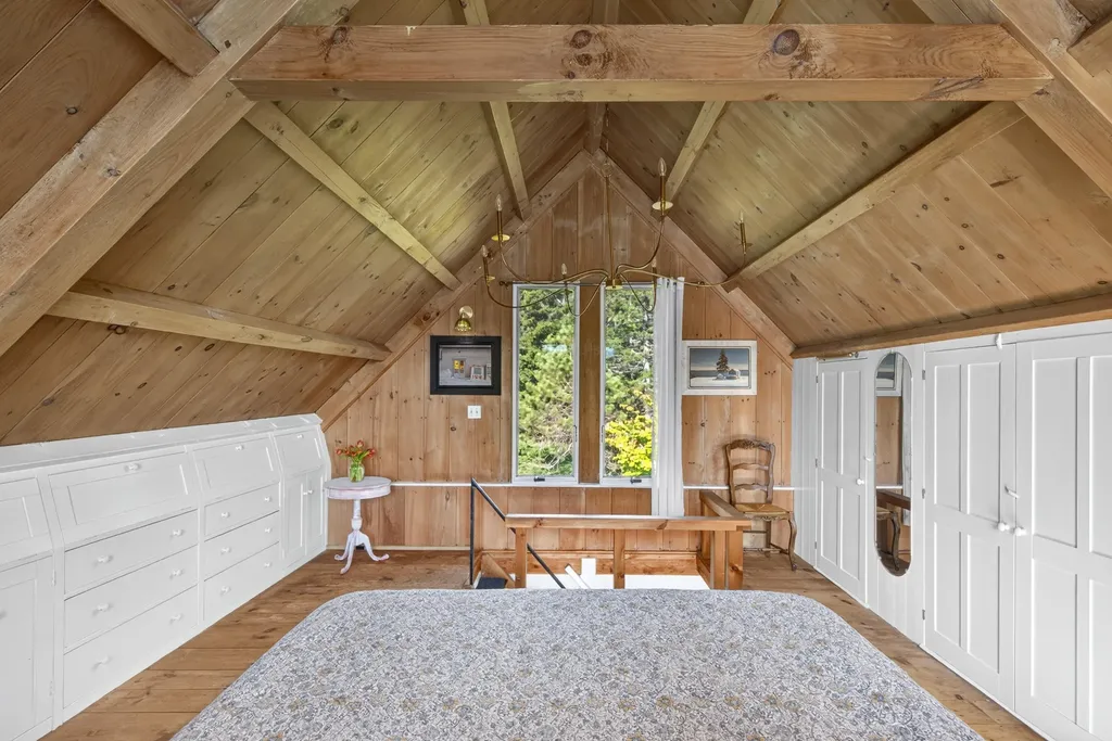 53 Island Avenue Saint George ME 04859