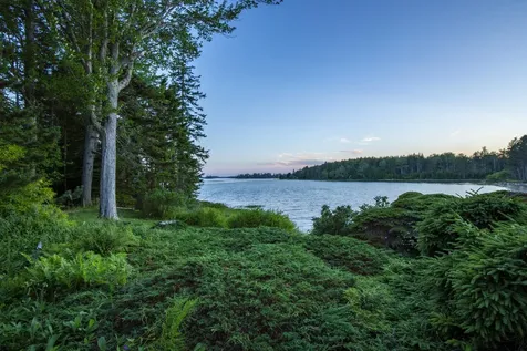 53 Island Avenue Saint George ME 04859