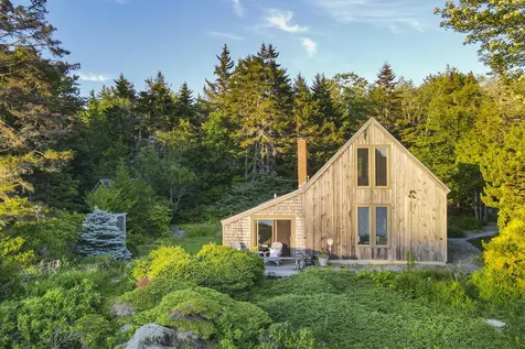 53 Island Avenue Saint George ME 04859