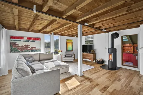 53 Island Avenue Saint George ME 04859