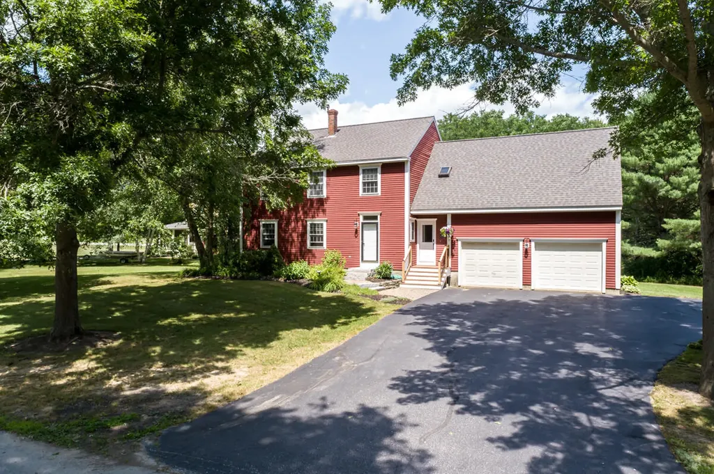 4 Oak Street Cumberland ME 04021