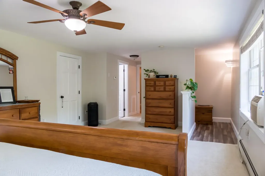 4 Oak Street Cumberland ME 04021