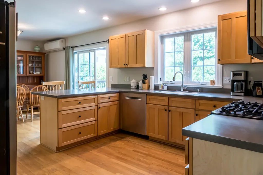 4 Oak Street Cumberland ME 04021