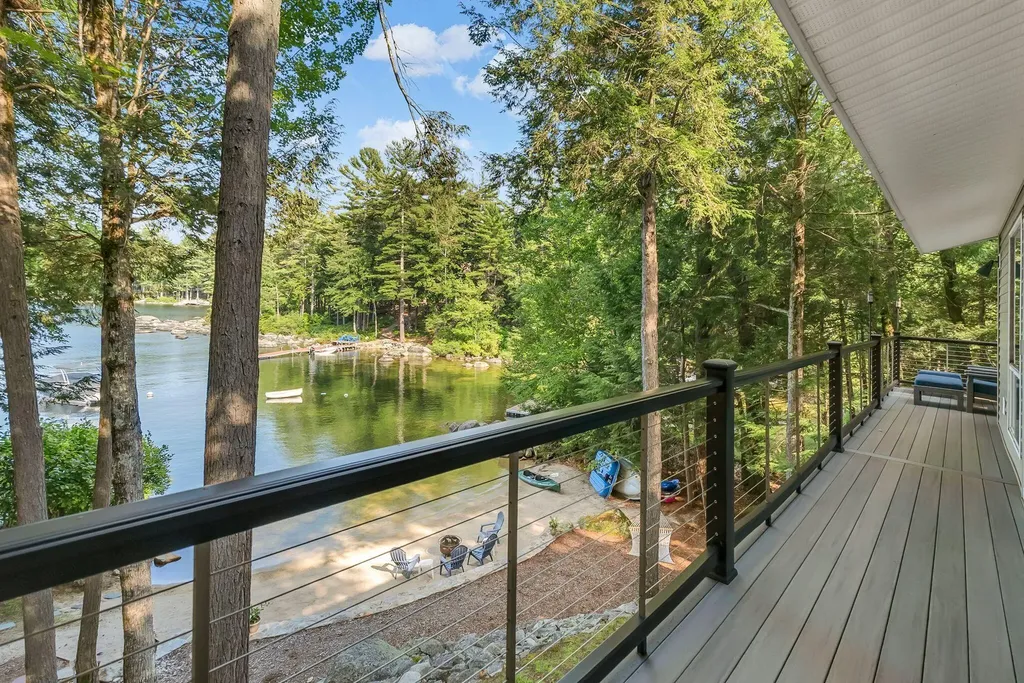 53 Stark Cove Road Raymond ME 04071